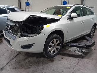 Uttjänta bilar auto Volvo V-60 V60 I (FW/GW) Combi 1.6 DRIVe (D4162T) [84kW]  (02-2011/12-2015) 2011/8