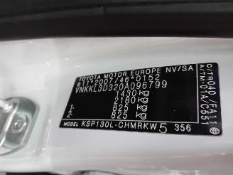 Toyota Yaris Yaris III (P13) Hatchback 1.0 12V VVT-i (1KR-FE) [51kW]  (12-2010/09-2=
020) picture 6