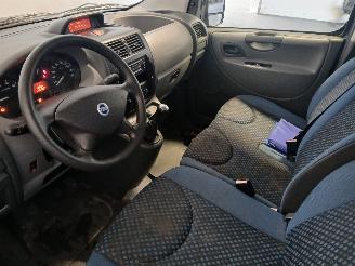 Fiat Scudo Scudo (270) Bus 1.6 D Multijet (DV6UTED4(9HU)) [66kW]  (01-2007/07-201=
6) picture 14