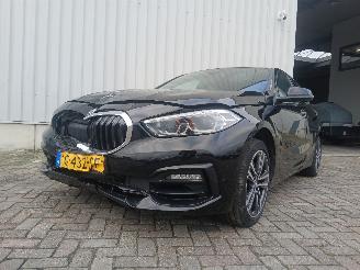 Damaged car BMW 1-serie 1 serie (F40) Hatchback 118i 1.5 TwinPower 12V (B38-A15A) [103kW]  (07=
-2019/...) 2019/11