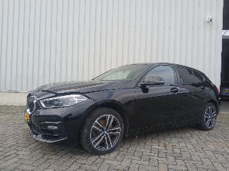 BMW 1-serie 1 serie (F40) Hatchback 118i 1.5 TwinPower 12V (B38-A15A) [103kW]  (07=
-2019/...) picture 3