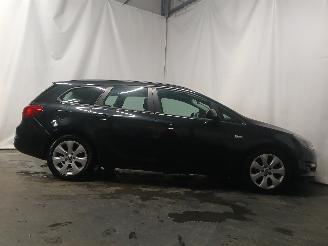 Opel Astra Astra J Sports Tourer (PD8/PE8/PF8) Combi 1.7 CDTi 16V (A17DTE(Euro 5)=
) [81kW]  (10-2010/10-2015) picture 7