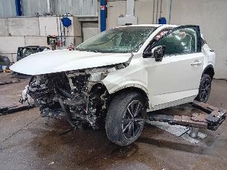  Nissan Qashqai Qashqai (J12) SUV 1.3 DIG-T MHEV 16V (HR13DDT) [103kW]  (04-2021/...) 2023/1