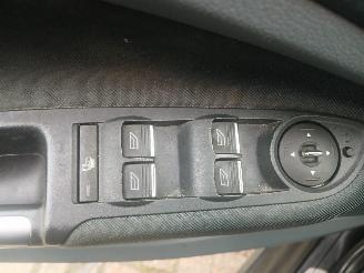 Ford C-Max C-Max (DXA) MPV 1.0 Ti-VCT EcoBoost 12V 125 (M1DA(Euro 5)) [92kW]  (10=
-2012/06-2019) picture 11