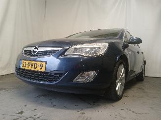  Opel Astra Astra J Sports Tourer (PD8/PE8/PF8) Combi 1.4 Turbo 16V (A14NET(Euro 5=
)) [103kW]  (10-2010/10-2015) 2011/3