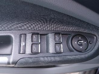 Ford C-Max C-Max (DXA) MPV 1.0 Ti-VCT EcoBoost 12V 125 (M1DA(Euro 5)) [92kW]  (10=
-2012/06-2019) picture 12