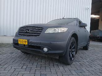 damaged passenger cars Infiniti FX FX (S50) SUV 35 3.5i 24V AWD (VQ35DE) [206kW]  (01-2003/12-2008) 2003/7