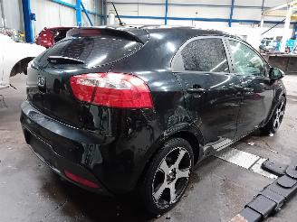 Kia Rio Rio III (UB) Hatchback 1.2 CVVT 16V (G4LA5) [63kW]  (09-2011/12-2017) picture 3