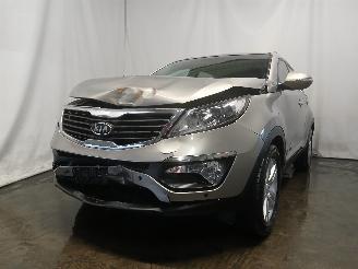 uszkodzony samochody osobowe Kia Sportage Sportage (SL) Terreinwagen 1.6 GDI 16V 4x2 (G4FD) [99kW]  (06-2010/02-=
2016) 2011/12
