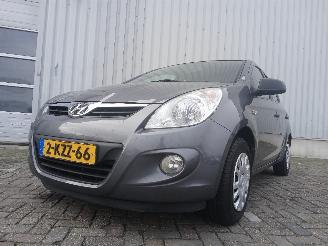 Avarii autoturisme Hyundai I-20 i20 Hatchback 1.2i 16V (G4LA) [57kW]  (09-2008/12-2012) 2012/3