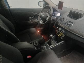 Renault Mégane Megane III Grandtour (KZ) Combi 5-drs 1.5 dCi 110 (K9K-636(K9K-A6)) [8=
1kW]  (02-2009/04-2016) picture 9