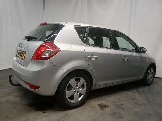 Kia Cee d Cee'd (EDB5) Hatchback 5-drs 1.4 CVVT 16V (G4FAI) [80kW]  (09-2009/12-=
2012) picture 6