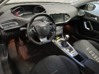 Peugeot 308 308 (L3/L8/LB/LH/LP) Hatchback 5-drs 1.6 16V THP (EP6CDT(5FA)) [92kW] =
 (09-2013/06-2021) picture 11