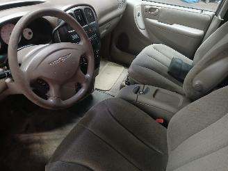 Chrysler Voyager Voyager/Grand Voyager (RG/RS) MPV 3.3 V6 (EGA) [128kW]  (02-2000/12-20=
08) picture 14