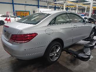 Mercedes E-klasse E (C207) Coupé E-200 2.0 Turbo 16V (M274.920(Euro 6)) [135kW]  (06-2=
013/01-2017) picture 3