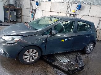 Vrakbiler auto Opel Corsa Corsa E Hatchback 1.3 CDTi 16V ecoFLEX (B13DTE) [70kW]  (09-2014/...) 2014/10
