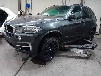 Démontage voiture BMW X5 X5 (F15) SUV xDrive 35d 3.0 24V (N57-D30A) [190kW]  (08-2013/07-2018) 2014/3