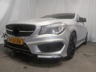 Unfallwagen Mercedes Cla-klasse CLA (117.3) Sedan 1.6 CLA-180 16V (M270.910) [90kW]  (01-2013/03-2019)= 2014/2