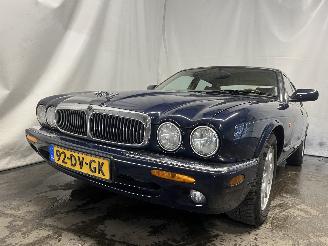 Schadeauto Jaguar XJ XJ8 (X308) Sedan 3.2 V8 32V Executive,Sport (AC) [174kW]  (07-1997/05-=
2003) 2000/2