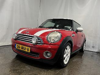  Mini Mini Mini (R56) Hatchback 1.6 16V Cooper (N12-B16A) [88kW]  (10-2006/02-201=
2) 2009/8