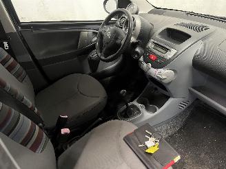 Citroën C1 C1 Hatchback 1.0 12V (384F(CFA)) [50kW]  (06-2005/09-2014) picture 12