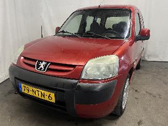 Schadeauto Peugeot Partner Partner Combispace MPV 1.6 16V (TU5JP4(NFU)) [80kW]  (07-2001/03-2008)= 2006/8