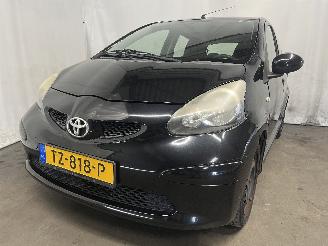 Avarii autoturisme Toyota Aygo Aygo (B10) Hatchback 1.0 12V VVT-i (1KR-FE) [50kW]  (07-2005/05-2014) 2003/9