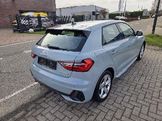 Audi A1 25 TFSI S-Line interieur & exterieur picture 4