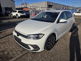 krockskadad bil auto Volkswagen Polo 1.0 TSI Life 2023/6