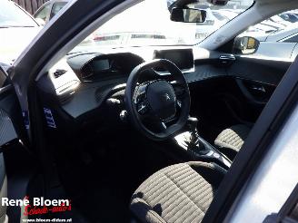 Peugeot 2008 1.2 PureTech Active 101pk picture 13