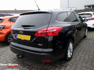 krockskadad bil auto Ford Focus 1.0 Titanium Airco 5drs 2016/10