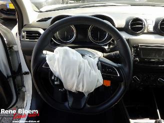 Suzuki Swift 1.2 Comfort Smart Hybrid picture 13