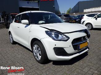 Suzuki Swift 1.2 Comfort Smart Hybrid picture 2