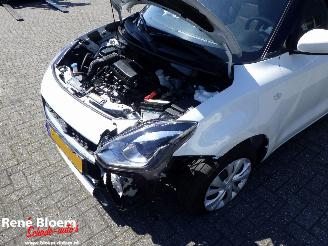 Suzuki Swift 1.2 Comfort Smart Hybrid picture 8