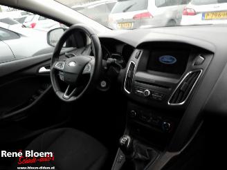 Ford Focus 1.0 Lease Edition 101pk picture 12