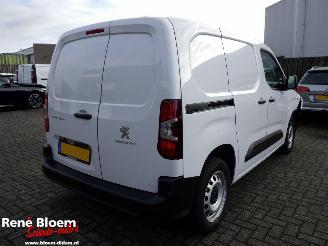 krockskadad bil bedrijf Peugeot Partner 1.5 Blue HDI 100 S&S L1 99pk 2024/3