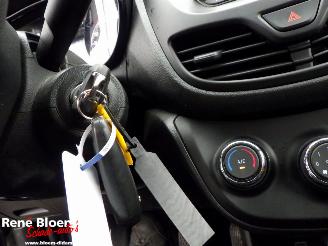 Opel Karl 1.0 EcoFLEX 120 Jaar Edition picture 19