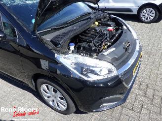 Peugeot 208 1.2 Puretech Bluelion Airco 5drs picture 13