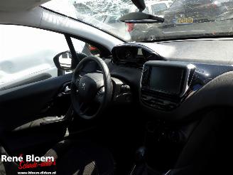 Peugeot 208 1.2 Puretech Bluelion Airco 5drs picture 15