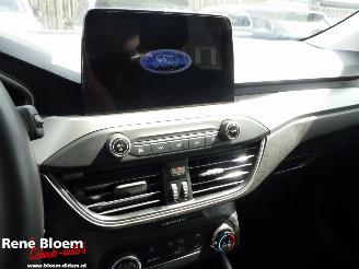 Ford Focus 1.0 EcoBoost Titanium Hybrid 125pk picture 12