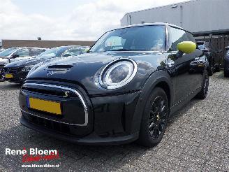 krockskadad bil auto Mini Mini Electric Resolute Edition 33kWh Camden 2022/7