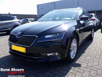 krockskadad bil auto Skoda Superb 1.8 TSI Style  Business 179pk DSG 2018/7
