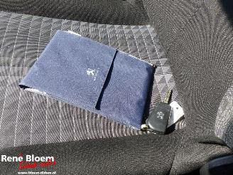 Peugeot 108 1.0 e-VTI Active 5drs Airco picture 18