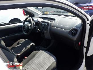 Peugeot 108 1.0 e-VTI Active 5drs Airco picture 12