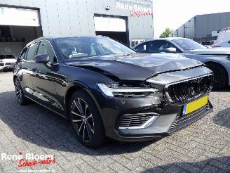 Volvo V-60 2.0 T6 Plug-in-Hybrid Essentiawl Bright AWD 253pk picture 2