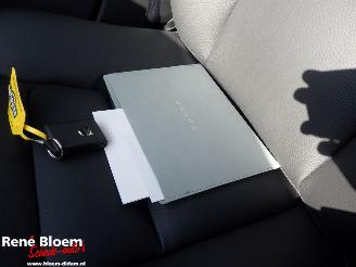 Volvo V-60 2.0 T6 Plug-in-Hybrid Essentiawl Bright AWD 253pk picture 25