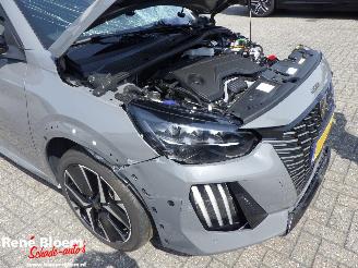 Peugeot 208 1.2 Hybrid 145 e-DCS6 GT Aut picture 9