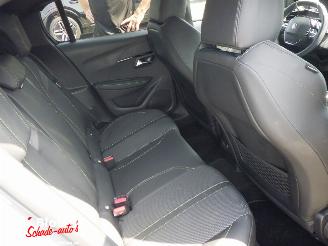 Peugeot 208 1.2 Hybrid 145 e-DCS6 GT Aut picture 12