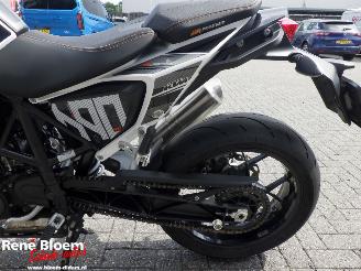 KTM 690 Duke  picture 11