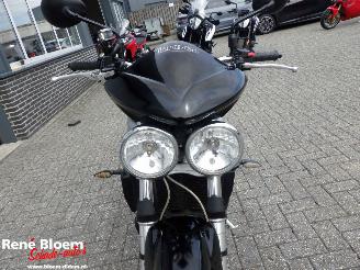 Triumph Speed Triple 955i picture 15